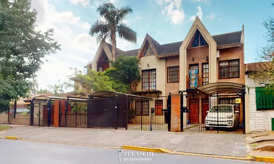Triplex En Venta: Sobre Finca - Ciudad Jardín - Zelaschi Propiedades 
