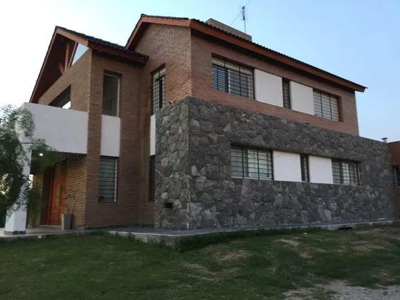 Casa En Venta Zona Sur Barrio Cerrado Los Sauces
