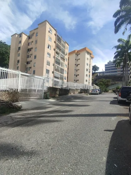 Bonito Apartamento En Alquiler En El Marqués Municipio Sucre