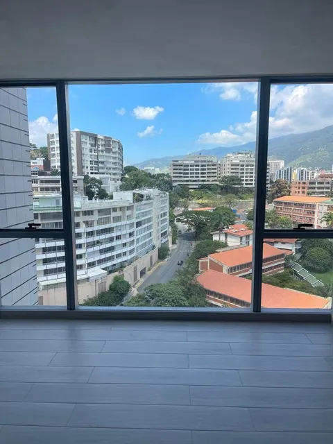 Descubre Tu Nuevo Hogar: Un Magnífico Apartamento De Lujo Y Gran Tamaño En Venta En Las Mercedes. 