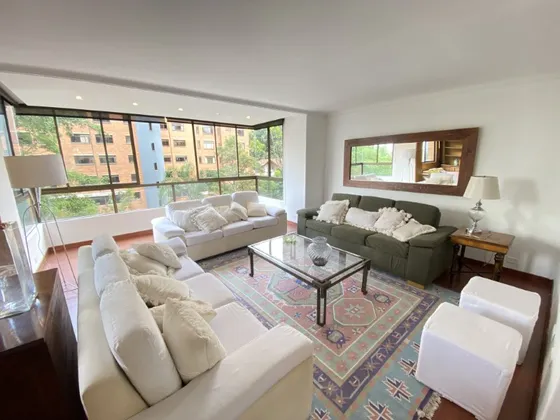  Apartamento En Arriendo En El Poblado Sector Milla De Oro  (18800).