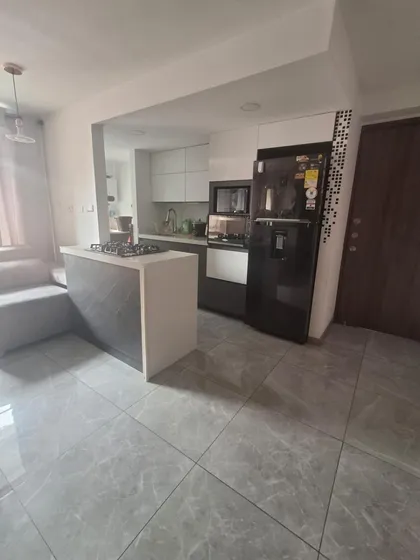 Venta De Apartamento En Fabricato Con Parqueadero Y Cuarto Util