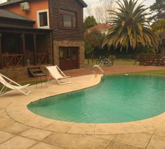 Chalet En Venta Country Paraiso