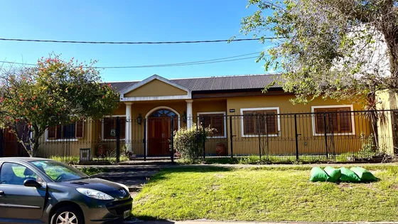 Casa En Venta  Ringuelet La Plata