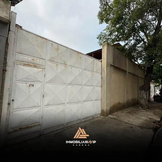 Ref 007  - 833  Grupo Inmobiliaria Vip Te Ofrece En Venta Terreno Ubicado En La Atlantida - Catia La Mar, Estado La Guaira.