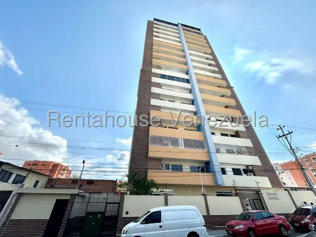 Moderno Apartamento En Venta, Rafael Gamarra Te Ofrece,2e15692, En El Centro Este De Barquisimeto, 3 Habitaciones, 2 Baños, Cocina Moderna, Sala, Comedor, Balcón, 2 Puestos De Estacionamiento Techado