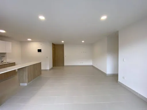Apartamento En Arriendo Los Colores 743-7752