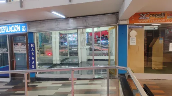 Local Comercial Interprovide Barbería Uñas,spa O Peluquería 