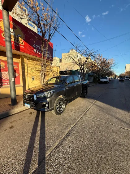 Toyota Hilux 2.8 Cd Srx 177cv 4x4