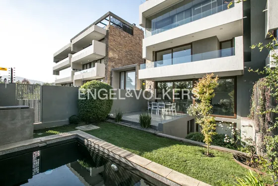 Venta Depto Triplex Con Jardin En Estoril, Las Condes