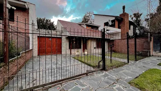 Venta Casa 3 Amb Con Parque Y Garage Apto Credito