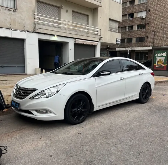 Hyundai Sonata 2011