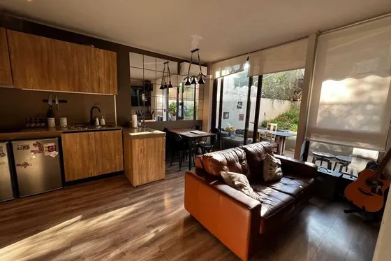 Moderno Depto. Con Jardín En Las Condes  (127262)
