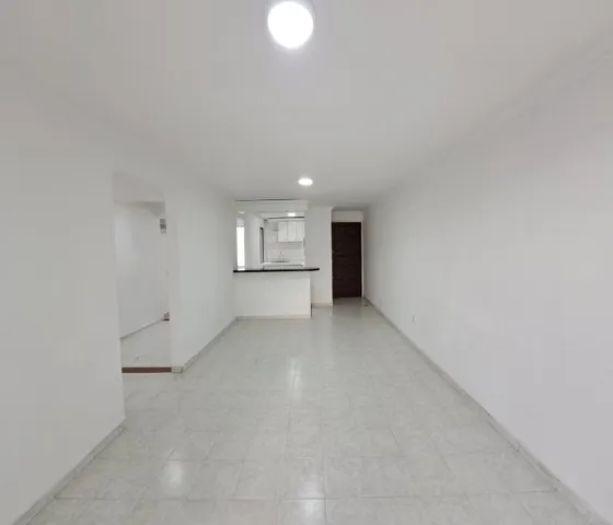 Apartamento En Venta Quinto Piso Pacará, Barrio Alamos Norte De Cali