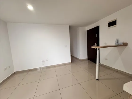Apartamento En Renta En Sabaneta, Sector Calle Del Banco