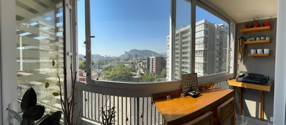 Lindo Depto A Pasos Metro Irarrazaval 