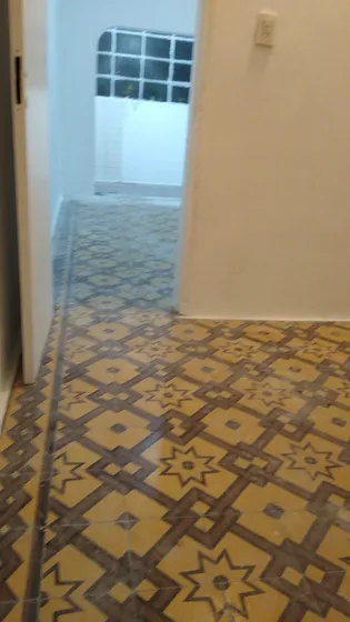 Dueño Alquila Ph Interno 5 Ambientes Santos Lugares  Unicamente Uso Comercial
