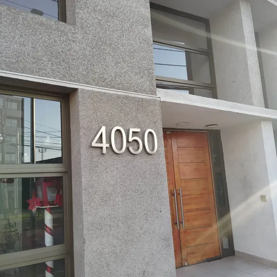 Se Vende Cómodo Depto Ubicado En Av. San Pablo 4050