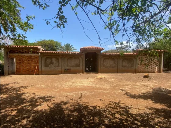 Se Vende/alquila Terreno 800m²  La Asunción 