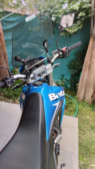 Moto En Excelente Estado Titular Al Día Puedo Permutar