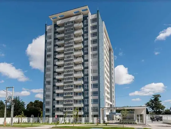 Estacionamiento Edificio Porto Bello (78582)