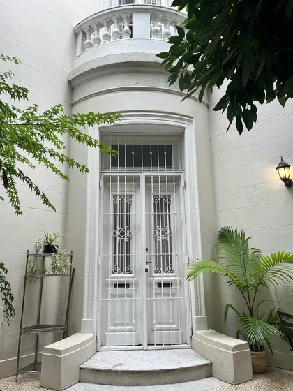 Casa Neoclasica 6 Ambientes Con Piscina