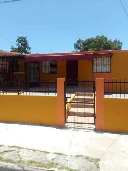 Alquilo Casa En Alquiler En El Sector Los Trinitarios 