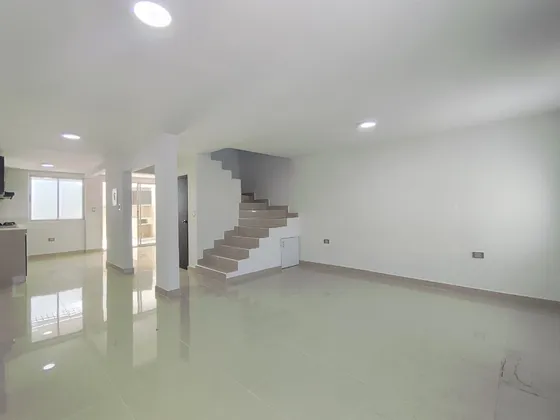 Casa En Venta En San Luis. Cod V30450