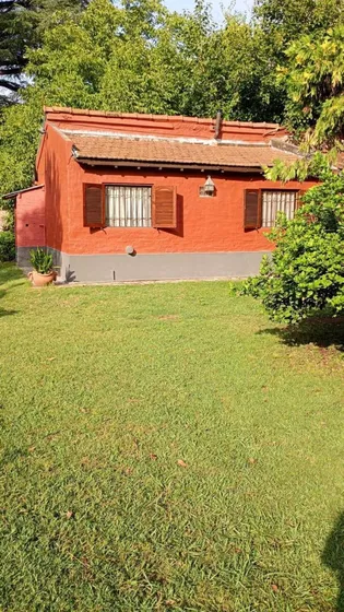 Casa En Venta - 2 Dormitorios 1 Baño - Paso Del Rey