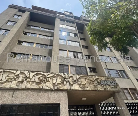 La Tahona. ¡descubre Tu Nuevo Hogar! Amplio Apartamento Con Dos Balcones, Vista Espectacular Y Piscina Espera Por Ti. ¡agenda Tu Visita Hoy Mismo!