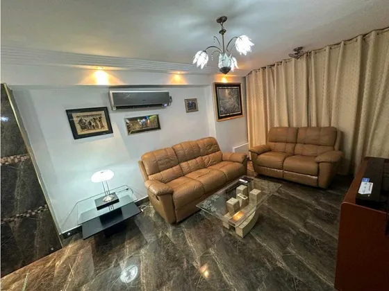 Alquilo Apartamento 70m2 Los Palos Grandes 6186