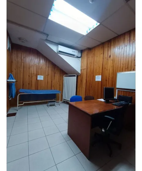 Cubículo Médico En Alquiler En Clínica Del Centro De Los Teques.
