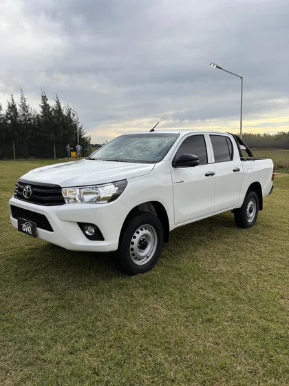 Toyota Hilux Pick-up 2.4 Cd Dx 150cv 4x2