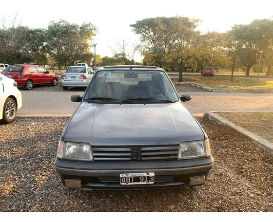 Peugeot 205 1.4 Xs Aa