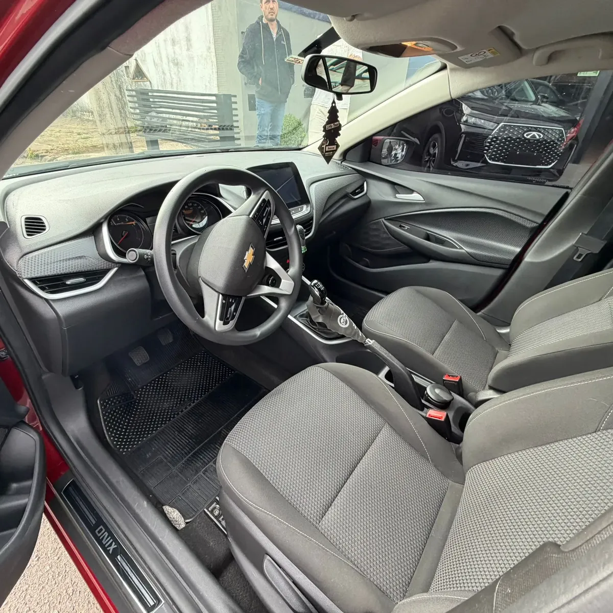 Chevrolet Onix 2023 1.0 Ltz Turbo 5p — foto 6