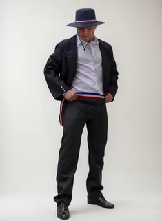 Arriendo De Trajes De Huaso Elegante MercadoLibre 📦