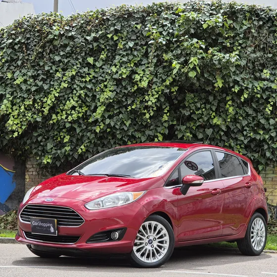 Ford Fiesta 1.6 Hatchback Titanium Impecable Peritaje En Ford Si Deseas