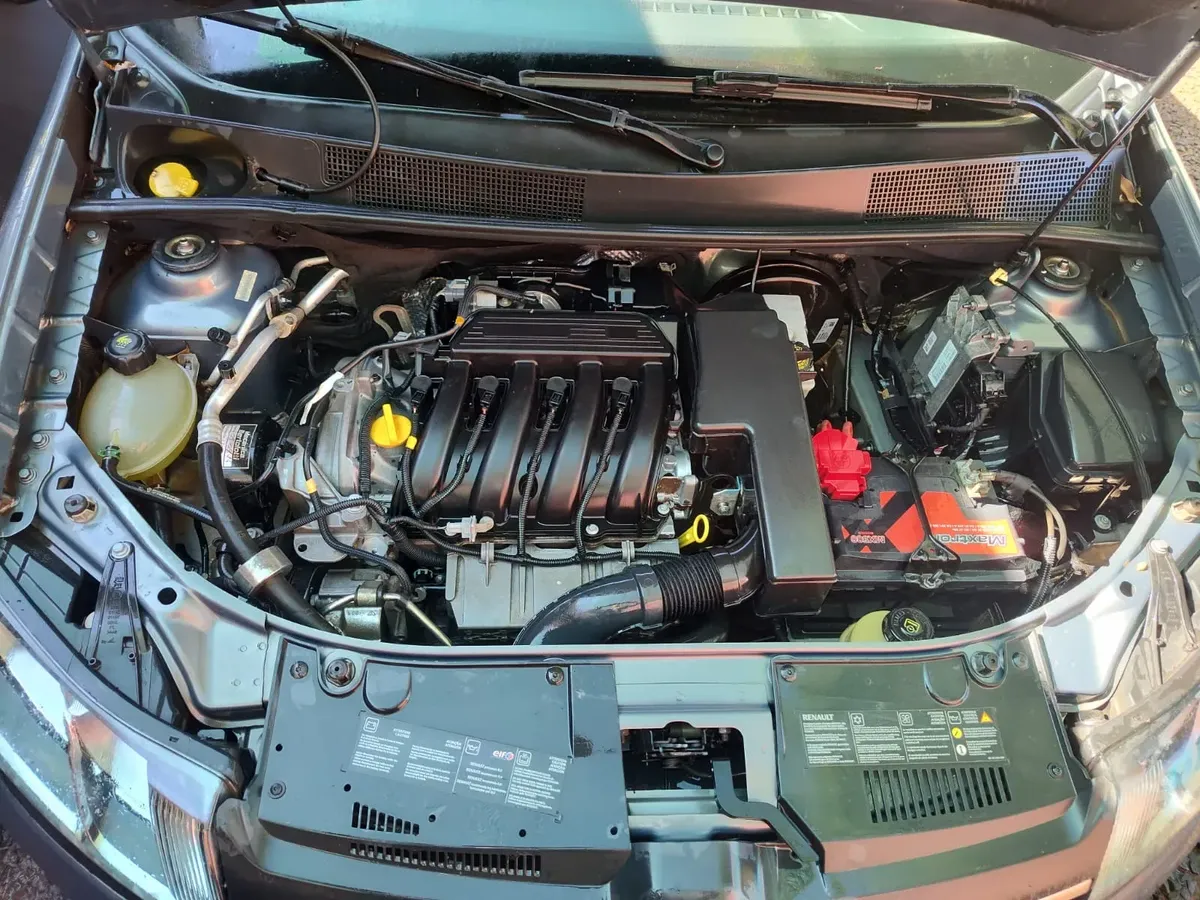Renault Logan 1.6 Privilege 105cv527003981815500809