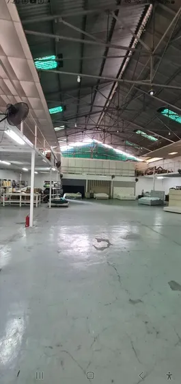 Galpón Comercial E Industrial En Alquiler. Mr.