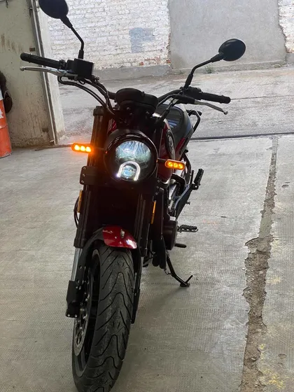 Benelli Leoncino 500