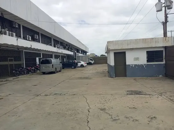Leandro Araque Ofrece Alquiler Galpón Industrial Zona Industrial Castillito