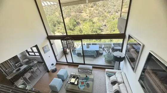 Triplex Pie Andino/ Vista Despejada