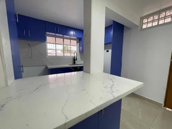 Usd 1,100 - Casa En Alquiler Ubicada En Villa Olga, Santiago.