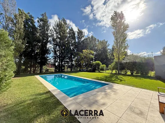 Casa Con Piscina En Santa Catalina