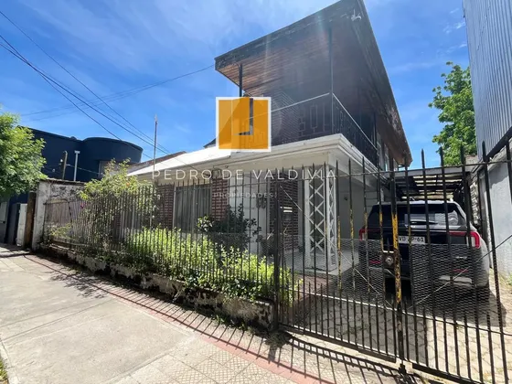 Venta Casa En Calle Vega De Saldías  Centro De Chillán