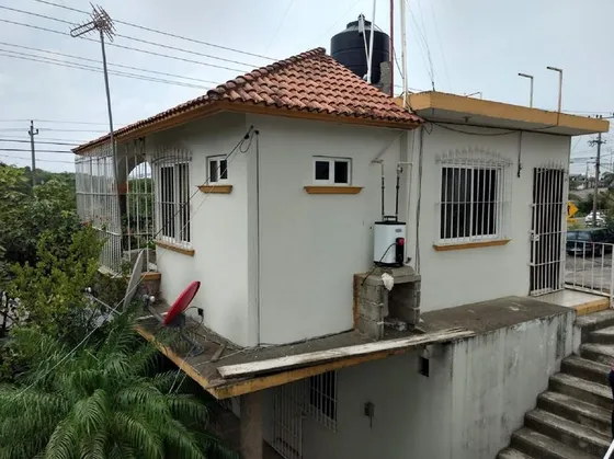 Renta Habitación Amueblada Col. Villa Rosita Tuxpan Veracruz.