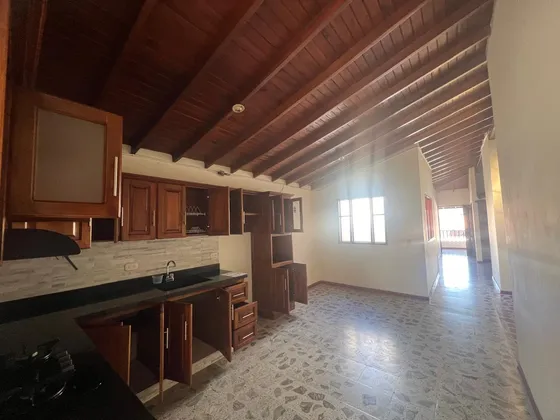 Casa 2 Niveles En Venta Barrio San Cayetano