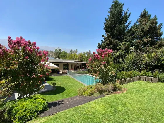 En Condominio: Camino Del Algarrobo / Camino El Alba