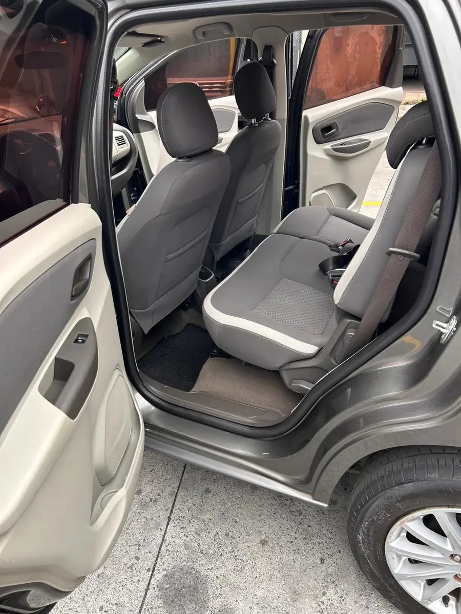 Chevrolet Spin 2014 1.8 At Lt Adv 7l — foto 7