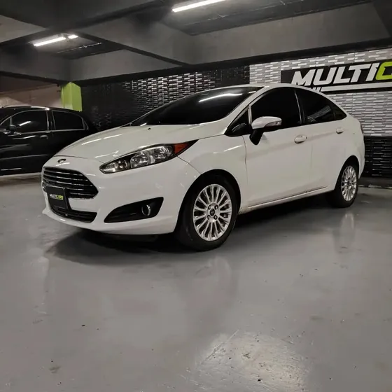 Ford Fiesta Titanium 4cil